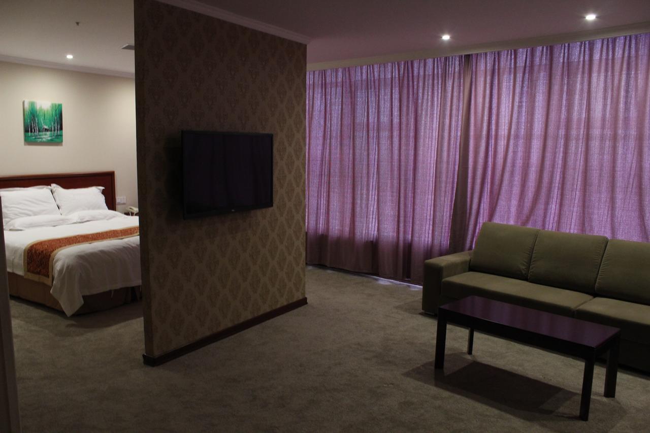 Greentree Inn Jiangsu Nanjing Dachang Xinhua Road Express Hotel ภายนอก รูปภาพ
